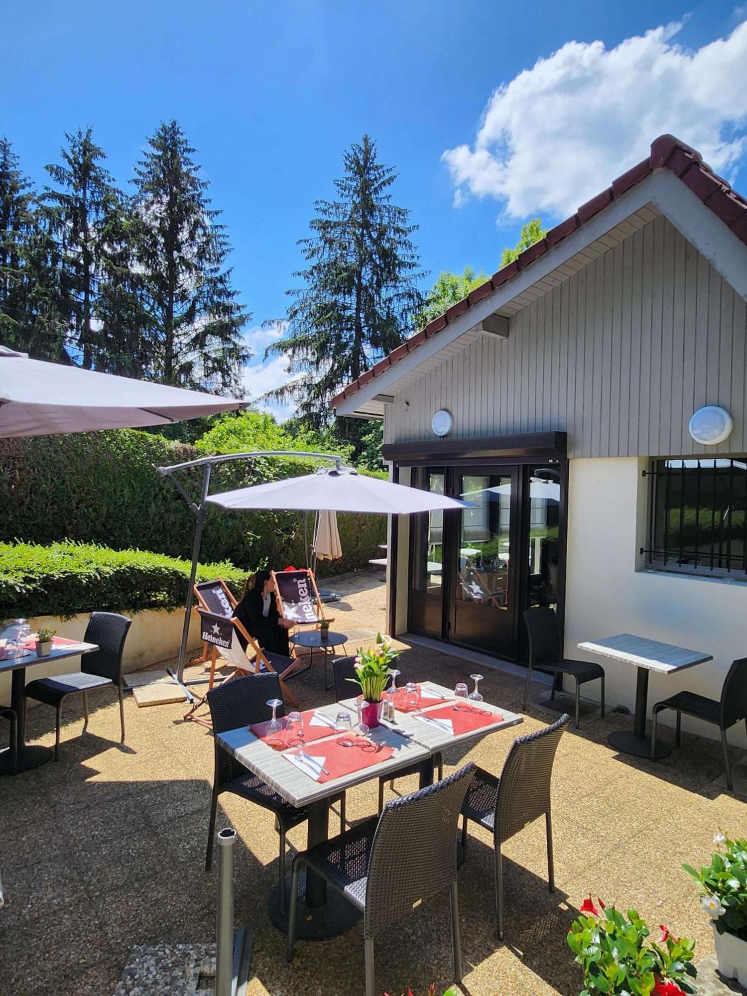 Campanile Annecy - Cran Gevrier Hotel Exterior photo